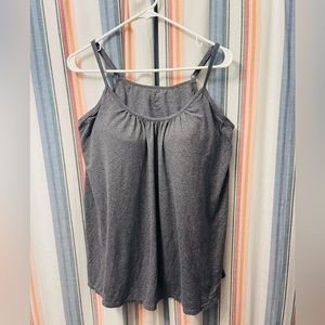 32 Degree cool tanks. Lot of 7. Size XL.